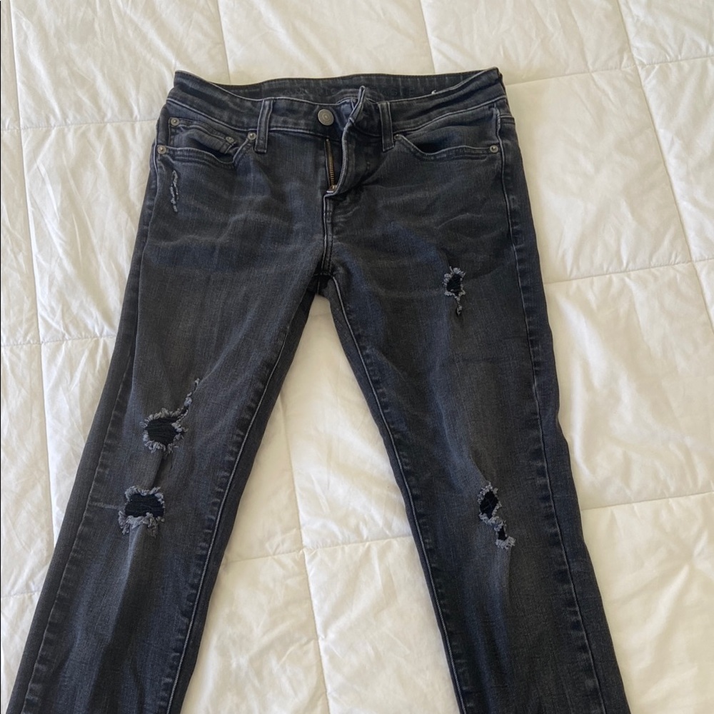 Men’s Distressed Black skinny Jeans size waist 29X32 $22